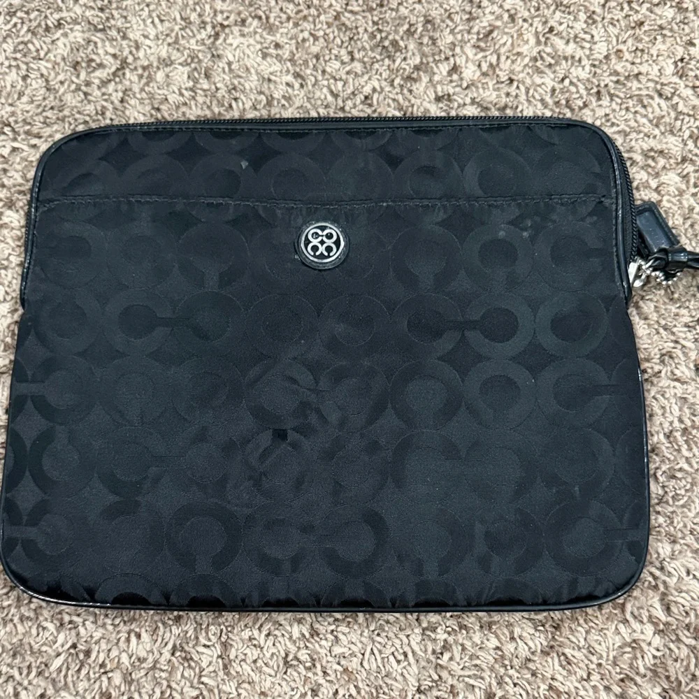 Elegant Black Laptop/tablet Bag